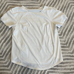 Lululemon White Athletic Top SZ 2